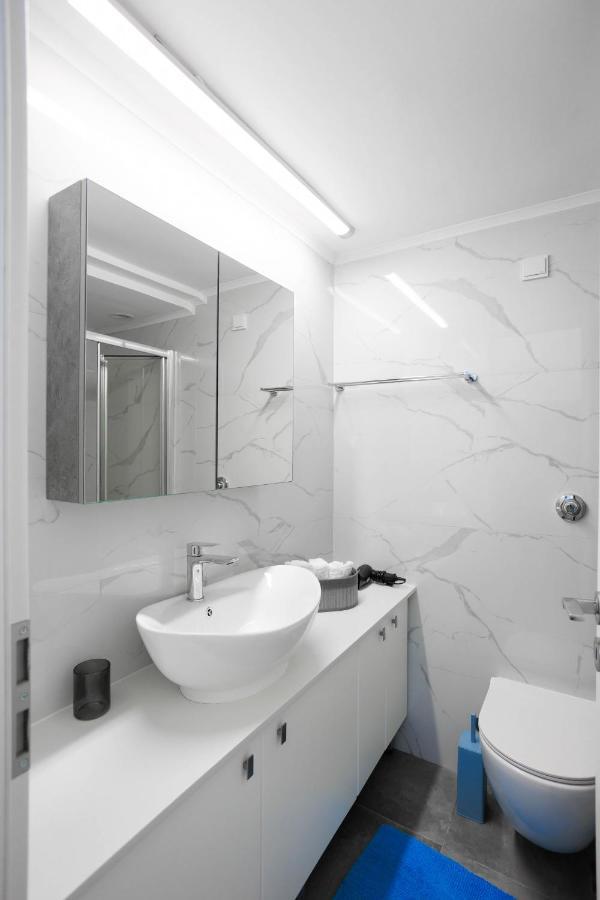 Electra Modern Apartment With Cozy Garden Heraklion  Exterior photo